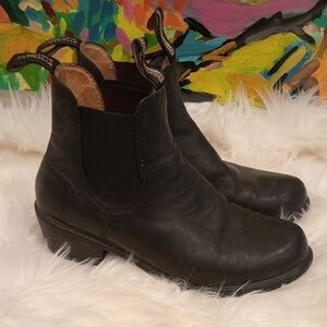 Blundstone Black Leather Chelsea Ankle Boots - Women's
